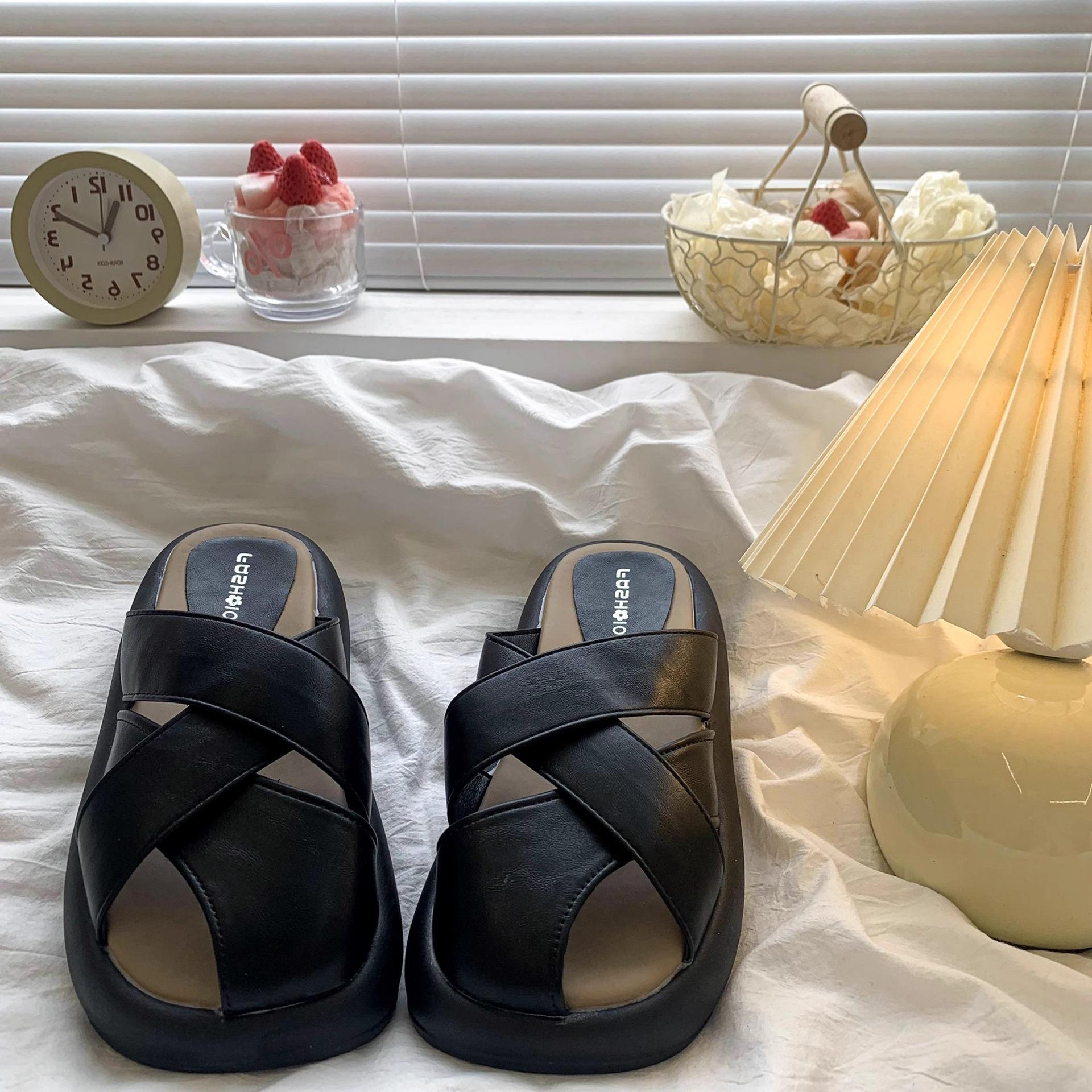 Thick-soled hollow pig cage bag head half slippers women s outer wear 2025 spring and summer new with skirt soft-soled beach cool slippers 35 чёрный
Thick-soled hollow pig cage bag head half slippers women s outer wear 2025 spring and summer new with skirt soft-soled beach cool slippers 35 чёрный