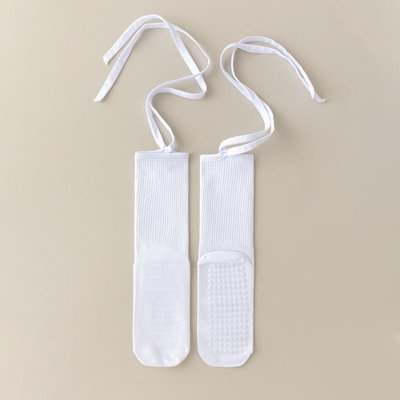 Ladies Spring and Autumn All Kinds of Binding Foot Non Slip Yoga Pilates Fitness Dance Dance Exercise In The Long Socks 1 pair білий
Ladies Spring and Autumn All Kinds of Binding Foot Non Slip Yoga Pilates Fitness Dance Dance Exercise In The Long Socks 1 pair білий