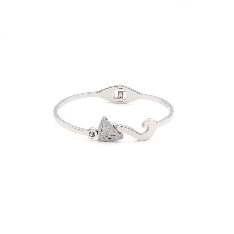 Stylish And Exquisite Matte Diamond-Encrusted Fox Bracelet, Simple Personality, Titanium Steel Spring Buckle Bracelet For Women
Stylish And Exquisite Matte Diamond-Encrusted Fox Bracelet, Simple Personality, Titanium Steel Spring Buckle Bracelet For Women