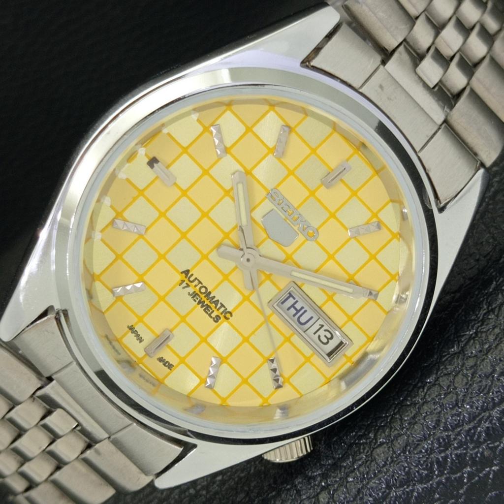REFURBISHED SEIKO 5 AUTOMATIC MENS WATCH JAPAN MADE YELLOW DIAL CUSTOM a440134-2 QV90-a440134
REFURBISHED SEIKO 5 AUTOMATIC MENS WATCH JAPAN MADE YELLOW DIAL CUSTOM a440134-2 QV90-a440134