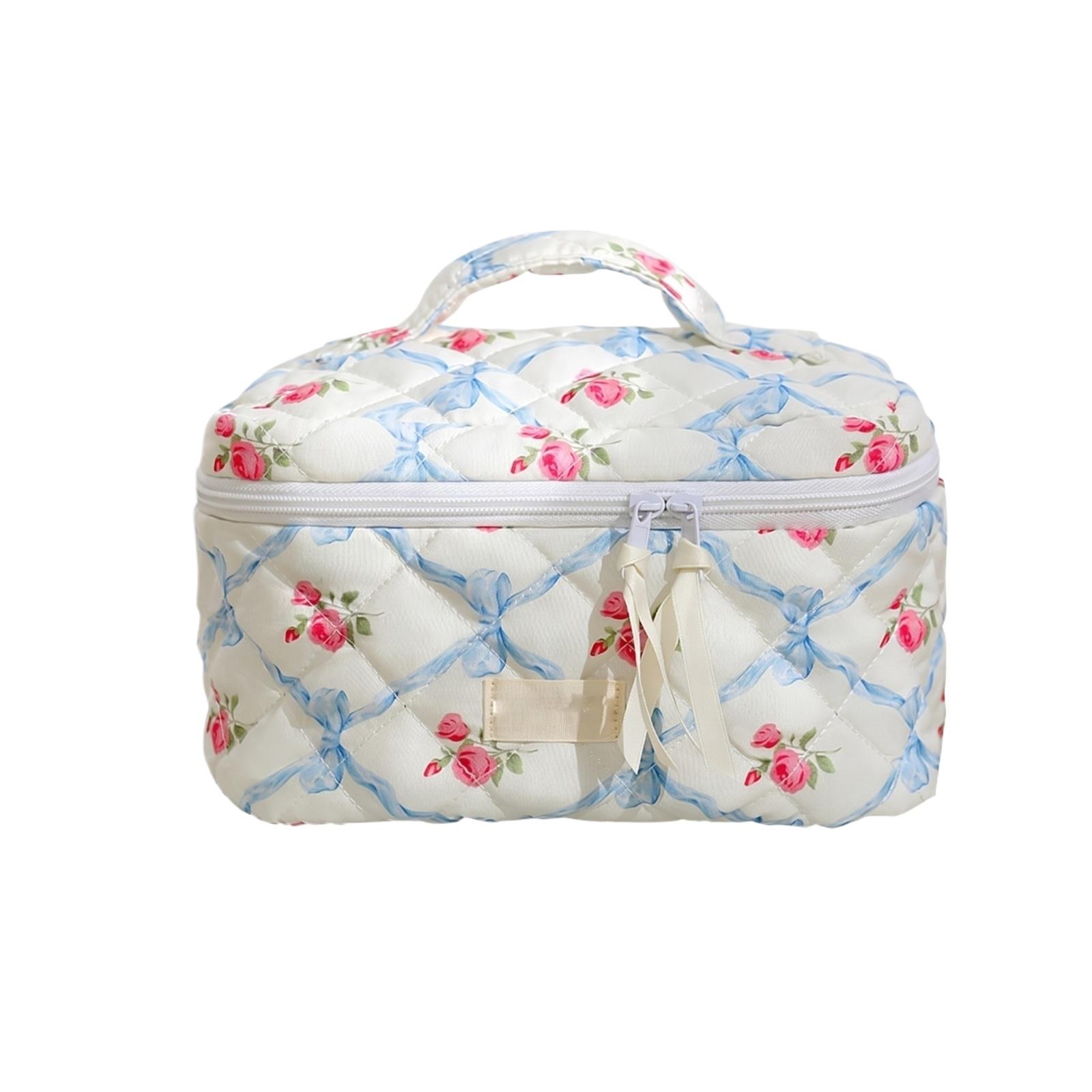Portable Travel Cosmetic Bag with Handle Quilted Makeup Organizer Storage Pouch for Toiletries and Accessories Large Capacity one size синій
Portable Travel Cosmetic Bag with Handle Quilted Makeup Organizer Storage Pouch for Toiletries and Accessories Large Capacity one size синій