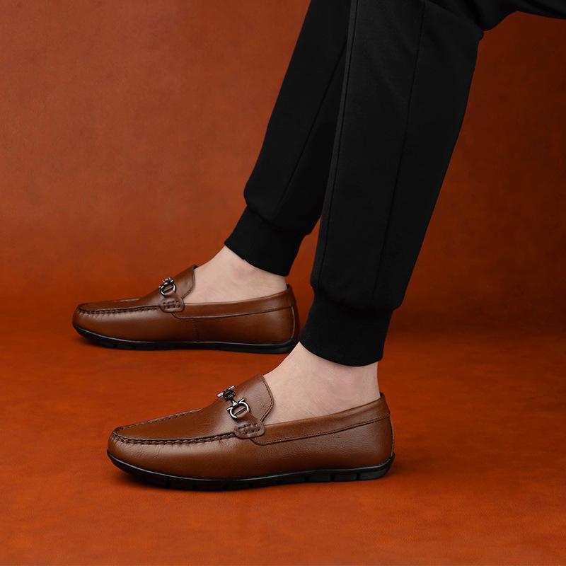 Men s shoes Doudou shoes first layer cowhide breathable men s casual leather shoes fashion trend shoes men 47 коричневий
Men s shoes Doudou shoes first layer cowhide breathable men s casual leather shoes fashion trend shoes men 47 коричневий