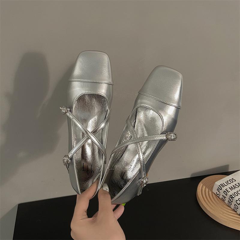 Silver single shoes women s 2025 spring new versatile light mouth retro Mary Jane shoes 39 срібний
Silver single shoes women s 2025 spring new versatile light mouth retro Mary Jane shoes 39 срібний