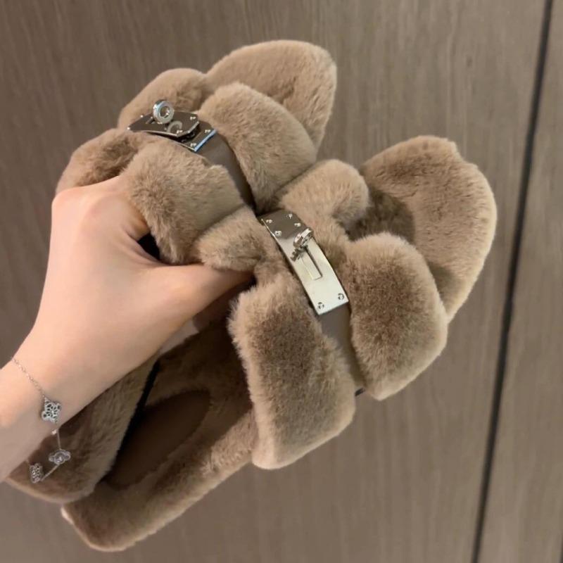 Wool version~ small gold buckle leather outer wear fluffy shoes women s winter new thickened plush fluffy slippers cotton shoes 40 хаки
Wool version~ small gold buckle leather outer wear fluffy shoes women s winter new thickened plush fluffy slippers cotton shoes 40 хаки