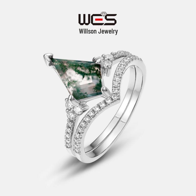 Exclusive S925 Silver Green Moss Agate Water Grass Ring for Women and Couples - European and American Fashion Style US Size 8
Exclusive S925 Silver Green Moss Agate Water Grass Ring for Women and Couples - European and American Fashion Style US Size 8