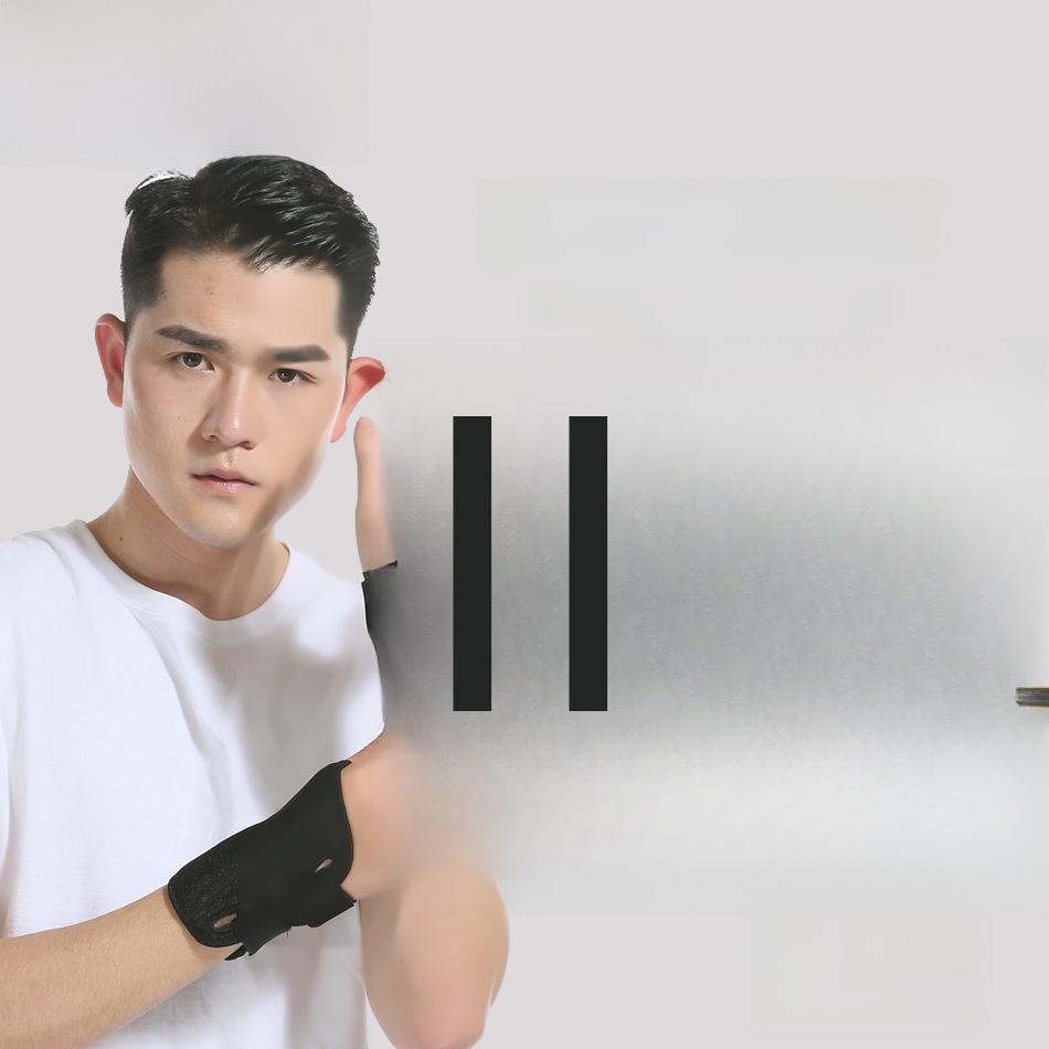 Регулируемый дышащий спортивный фиксатор запястья для растяжений и поддержки сухожилий Plastic Left Hand чёрный
Регулируемый дышащий спортивный фиксатор запястья для растяжений и поддержки сухожилий Plastic Left Hand чёрный