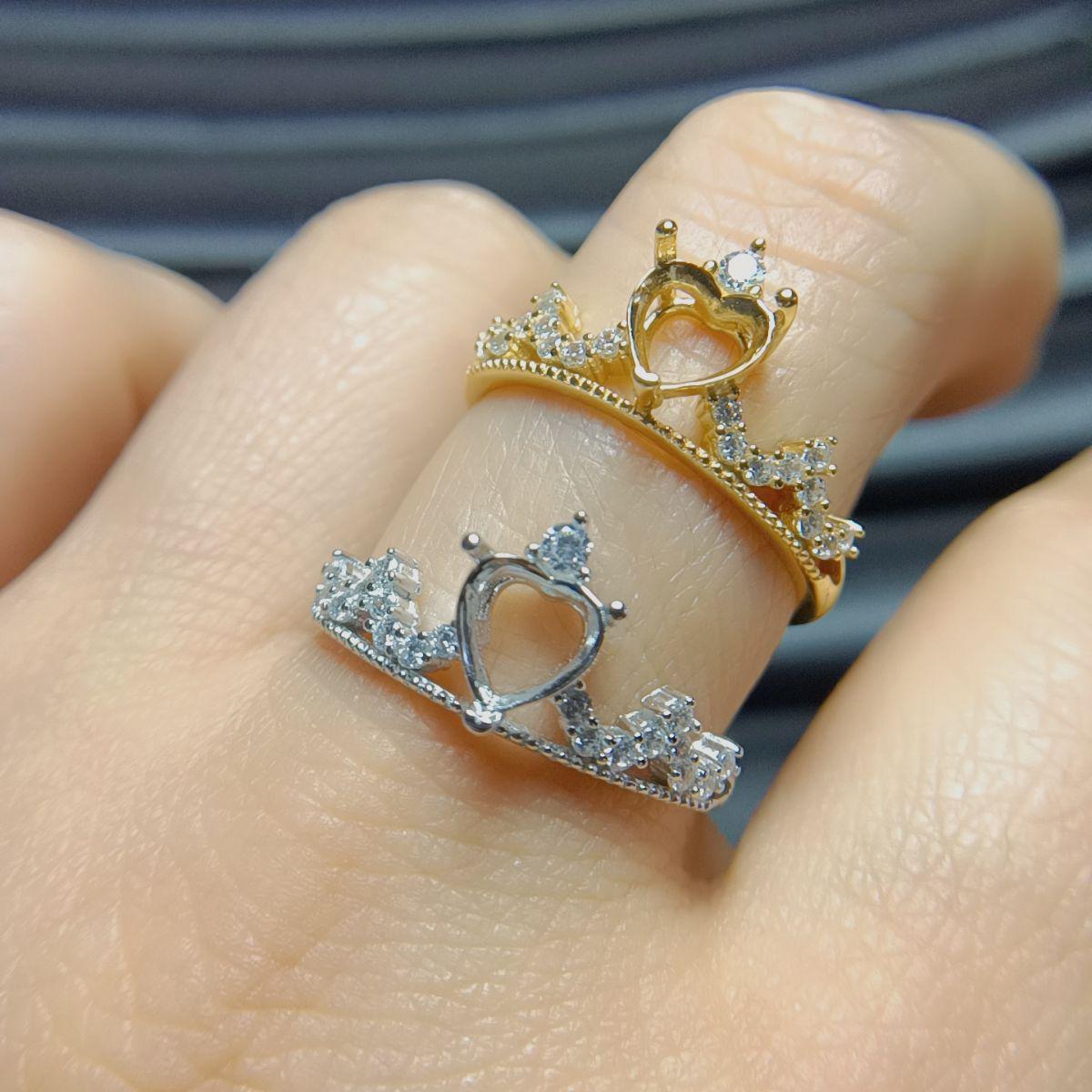 Adjustable Heart-Shaped 6x6mm S925 Silver Ring in White & Gold Colors Silver Empty Setting 6*6mm
Adjustable Heart-Shaped 6x6mm S925 Silver Ring in White & Gold Colors Silver Empty Setting 6*6mm
