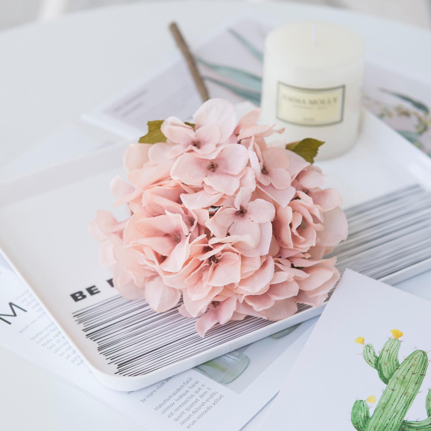 Silk Hydrangea New Artificial Flower high quality Home Vase table Decor Wedding Decorative Garden diy gift box Wreath Material 1pc
Silk Hydrangea New Artificial Flower high quality Home Vase table Decor Wedding Decorative Garden diy gift box Wreath Material 1pc