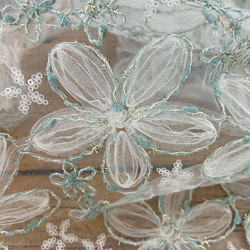 Three-dimensional embroidered sequined mesh fabric can be used for wedding dresses evening gowns and designer clothing fabrics 1.5M&1M
Three-dimensional embroidered sequined mesh fabric can be used for wedding dresses evening gowns and designer clothing fabrics 1.5M&1M