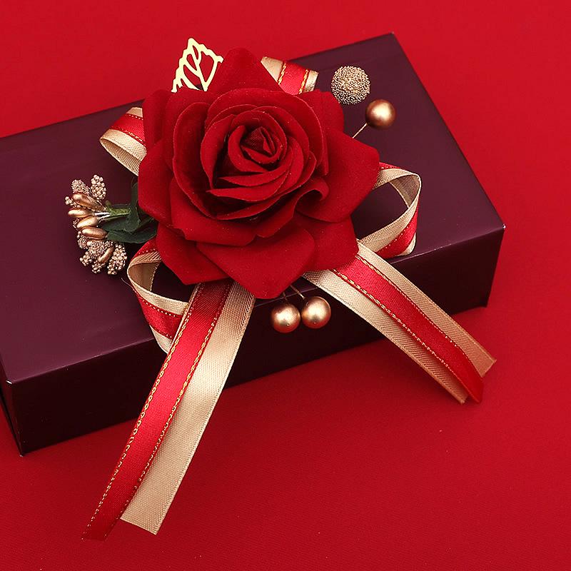 Набор золотых бутоньерок и корсажей для свадеб - Друг жениха, Подружка невесты, Родители и Семья
Набор золотых бутоньерок и корсажей для свадеб - Друг жениха, Подружка невесты, Родители и Семья