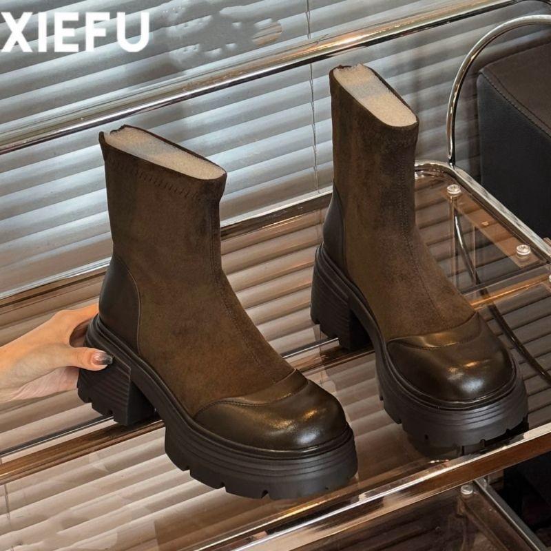 Skinny boots thick heel short boots women s 2025 new autumn elastic boots suede retro versatile heightening thick-soled Martin boots 40 темно-коричневого кольору
Skinny boots thick heel short boots women s 2025 new autumn elastic boots suede retro versatile heightening thick-soled Martin boots 40 темно-коричневого кольору