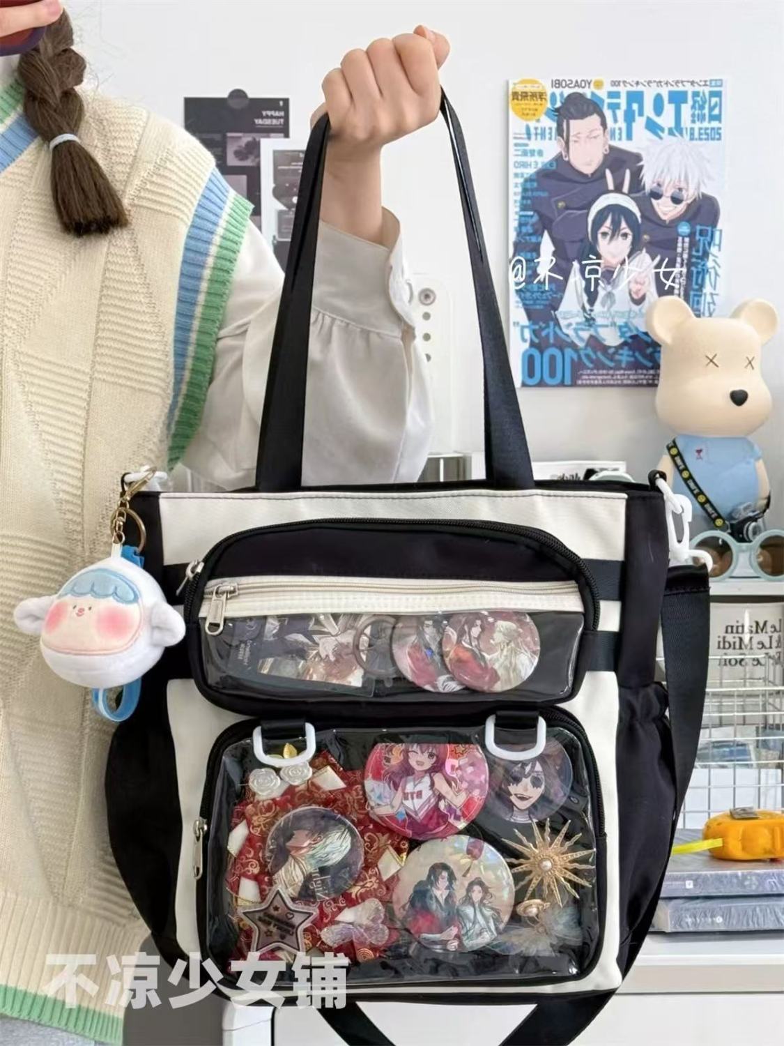 JIAERDI Transparent Blue Ita Bag Handbag Women Anime Portable Large Capacity Shoulder Tote Bag Female Nylon Crossbody Bags Girls 32x25x11cm чёрный
JIAERDI Transparent Blue Ita Bag Handbag Women Anime Portable Large Capacity Shoulder Tote Bag Female Nylon Crossbody Bags Girls 32x25x11cm чёрный