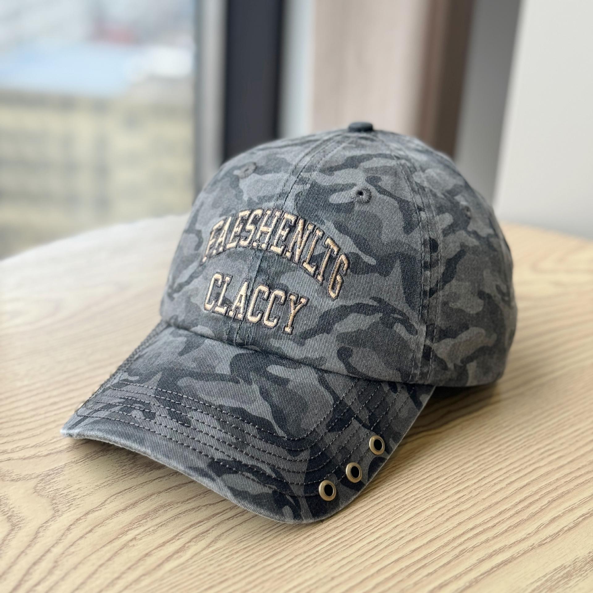 New Retro Niche Design Letter Embroidered Baseball Cap for Women with Large Head Circumference Rivets Wide Brim Face Showing Small Duck Cap for Men Adjustable
New Retro Niche Design Letter Embroidered Baseball Cap for Women with Large Head Circumference Rivets Wide Brim Face Showing Small Duck Cap for Men Adjustable