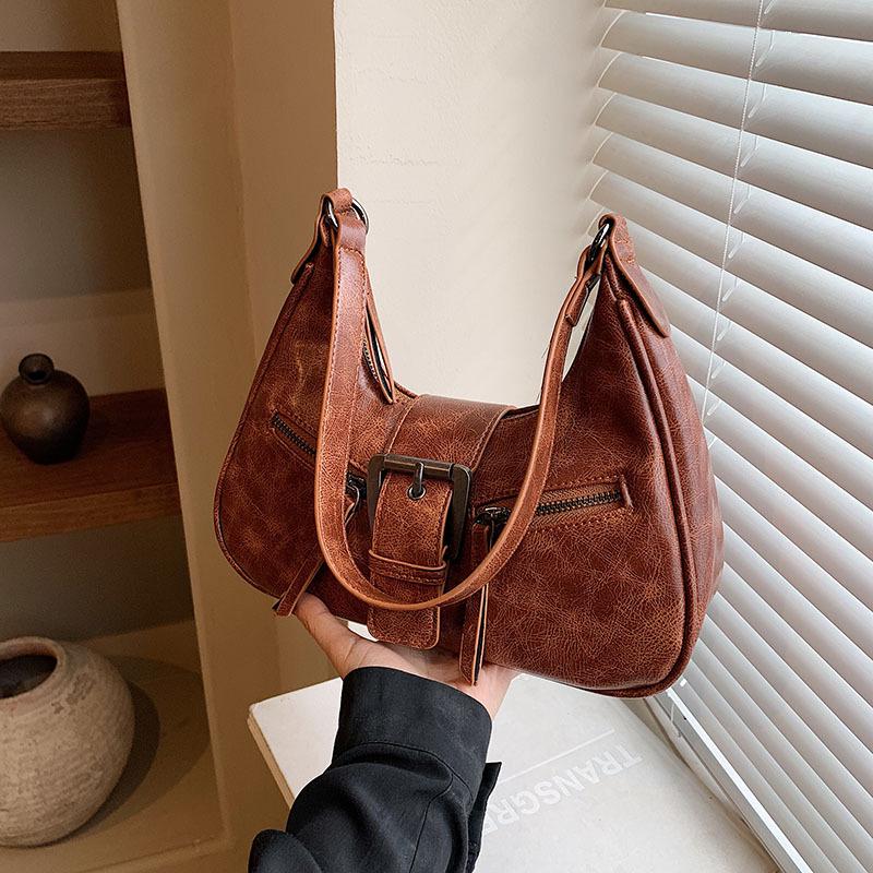2024 Fall/Winter Women s Retro French Underarm Crossbody Bag - Simple Single Shoulder Commute Style
2024 Fall/Winter Women s Retro French Underarm Crossbody Bag - Simple Single Shoulder Commute Style