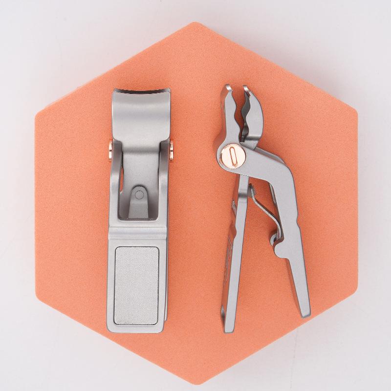 Crocodile-Shaped Wide Nail Clippers Stainless Steel Manicure Cutter Anti-Splash Thick Hard Toe Nails Scissors срібний
Crocodile-Shaped Wide Nail Clippers Stainless Steel Manicure Cutter Anti-Splash Thick Hard Toe Nails Scissors срібний