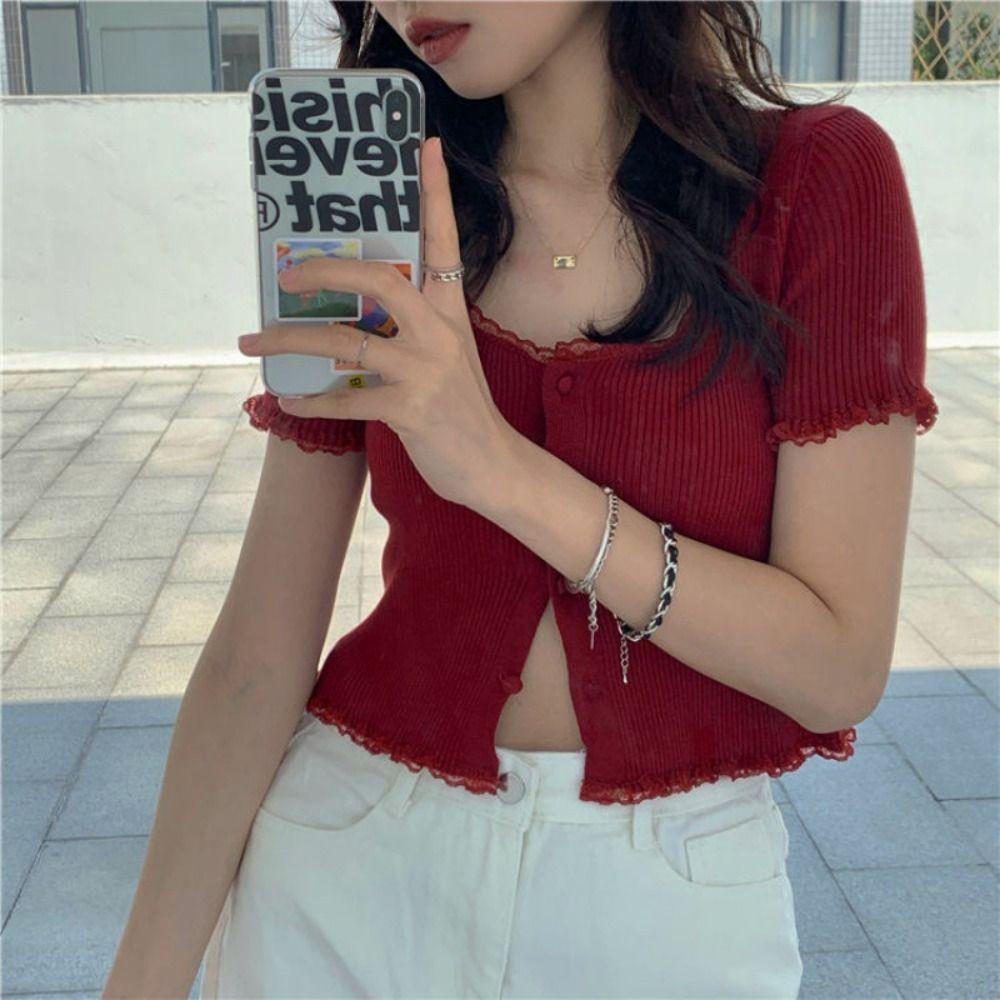 Korean Style Summer Spring Lace T-shirt Button Crop Top Slim Fit Knitted Cardigans One Size червоний
Korean Style Summer Spring Lace T-shirt Button Crop Top Slim Fit Knitted Cardigans One Size червоний