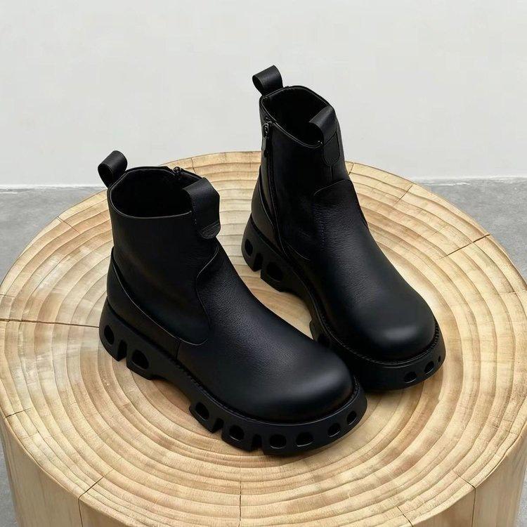 Soft leather fur shoes velvet Martin boots autumn and winter new warm thick-soled short boots thickened snow boots cotton shoes 35
Soft leather fur shoes velvet Martin boots autumn and winter new warm thick-soled short boots thickened snow boots cotton shoes 35
