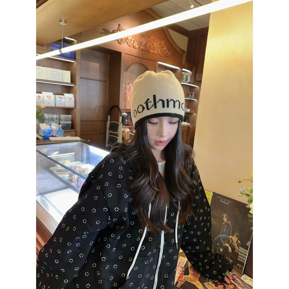 Winter warm cold hat girl letter jacquard outdoor pullover hat showing face small student wool new trend knitted hat бежевий
Winter warm cold hat girl letter jacquard outdoor pullover hat showing face small student wool new trend knitted hat бежевий