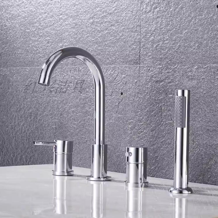 Copper & Black Chrome Four-Piece Vertical Bathtub Faucet Set with Gold Brushed Finish
Copper & Black Chrome Four-Piece Vertical Bathtub Faucet Set with Gold Brushed Finish