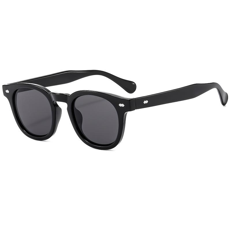 High-End Outdoor Oval Frame Anti-UV Sunglasses
High-End Outdoor Oval Frame Anti-UV Sunglasses