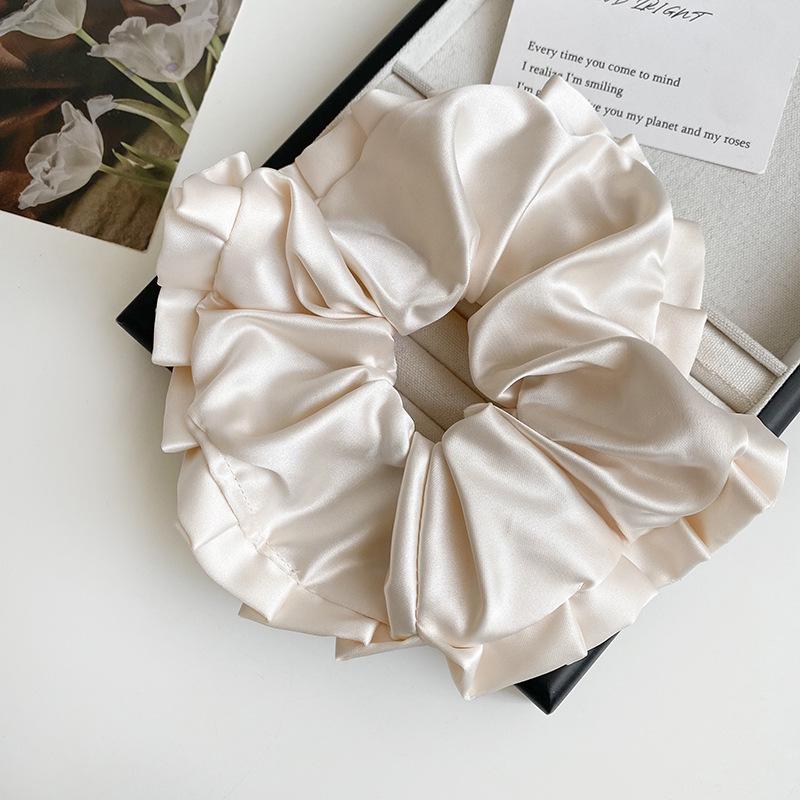 Французская ретро бархатная резинка для волос с оборками - двухслойная резинка для женщин
Французская ретро бархатная резинка для волос с оборками - двухслойная резинка для женщин