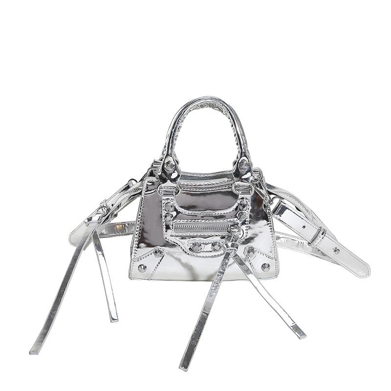 Bag 2025 new Korean version fashion rivet personalized ins women s shoulder crossbody glossy small square bag pu срібний
Bag 2025 new Korean version fashion rivet personalized ins women s shoulder crossbody glossy small square bag pu срібний