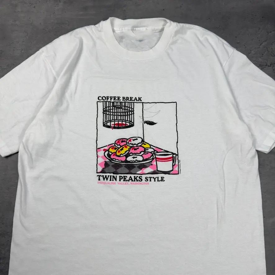 Collection Coffee Break Twin Peaks 90s Short Sleeve S to 5XL Basic T-shirt Unisex T-Shirt S
Collection Coffee Break Twin Peaks 90s Short Sleeve S to 5XL Basic T-shirt Unisex T-Shirt S