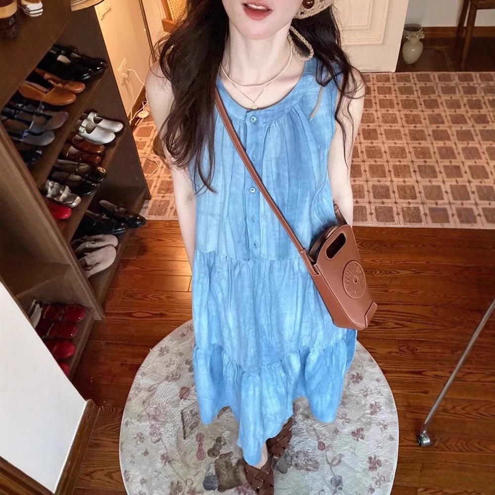 Niche Design Blue Sleeveless Tank Dress - Women s Summer 2025 French Holiday Style Extra Large
Niche Design Blue Sleeveless Tank Dress - Women s Summer 2025 French Holiday Style Extra Large