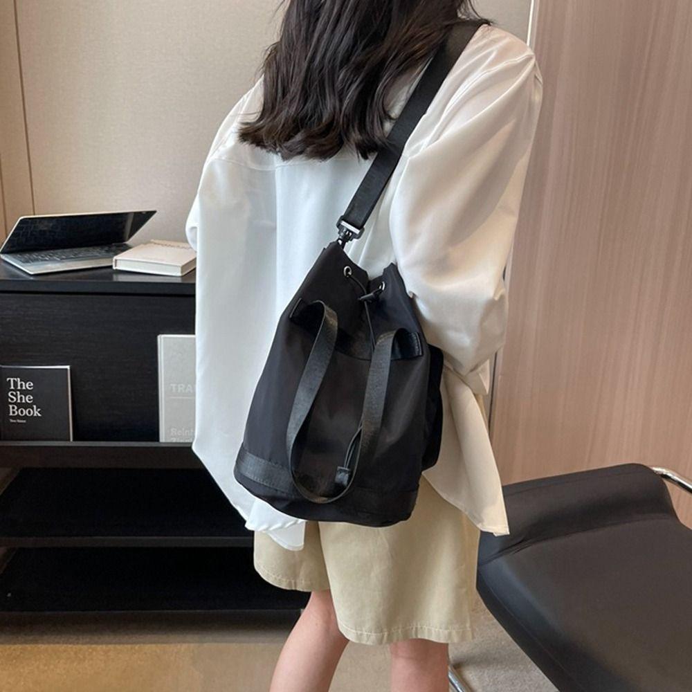 Large Capacity Shoulder Bag Crossbody Bag Handbag Fashion Nylon Drawstring Bucket Bag Students
Large Capacity Shoulder Bag Crossbody Bag Handbag Fashion Nylon Drawstring Bucket Bag Students
