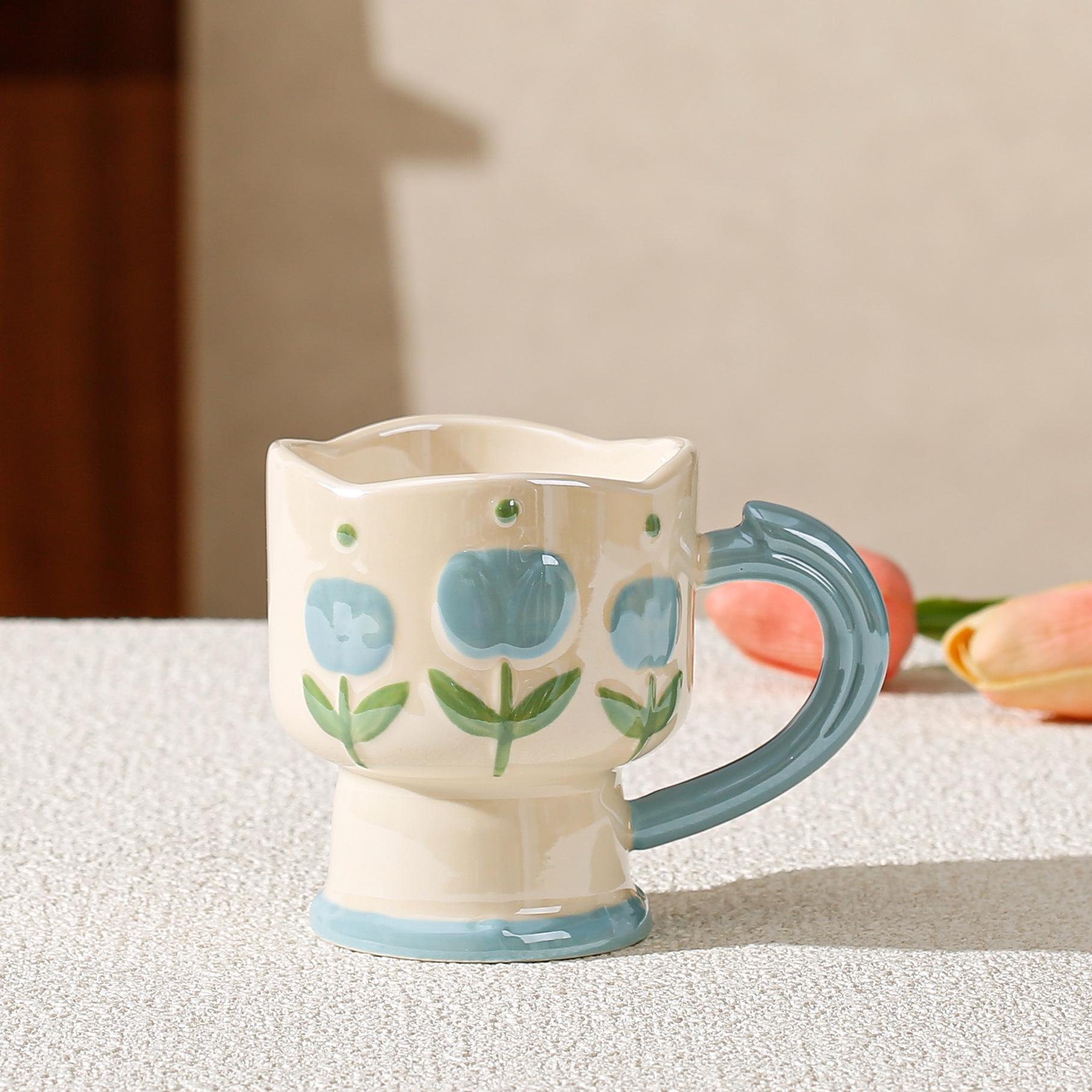 Hand-Painted Tulip Ceramic Mug: Bridesmaid Gift & Party Favor 300ML
Hand-Painted Tulip Ceramic Mug: Bridesmaid Gift & Party Favor 300ML