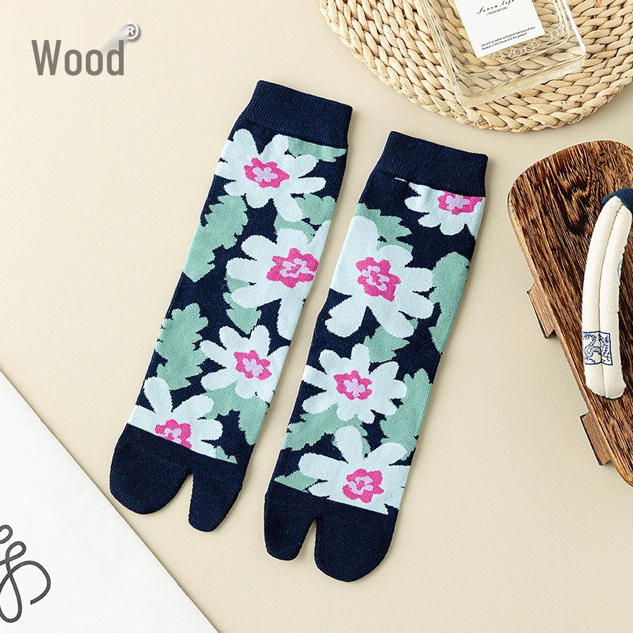 Trendy Women s Japanese Two-Toe Mid-Calf Socks - Cute Pig and Sheep Hoof Design One Size
Trendy Women s Japanese Two-Toe Mid-Calf Socks - Cute Pig and Sheep Hoof Design One Size
