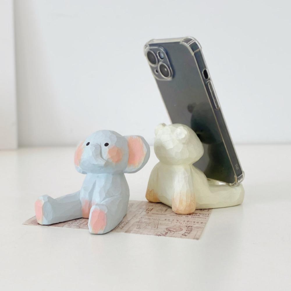 Woodcarving Mobile Phone Stand Bear Cell Phone Bracket Creative Phone Holder Desktop Ornaments bear
Woodcarving Mobile Phone Stand Bear Cell Phone Bracket Creative Phone Holder Desktop Ornaments bear