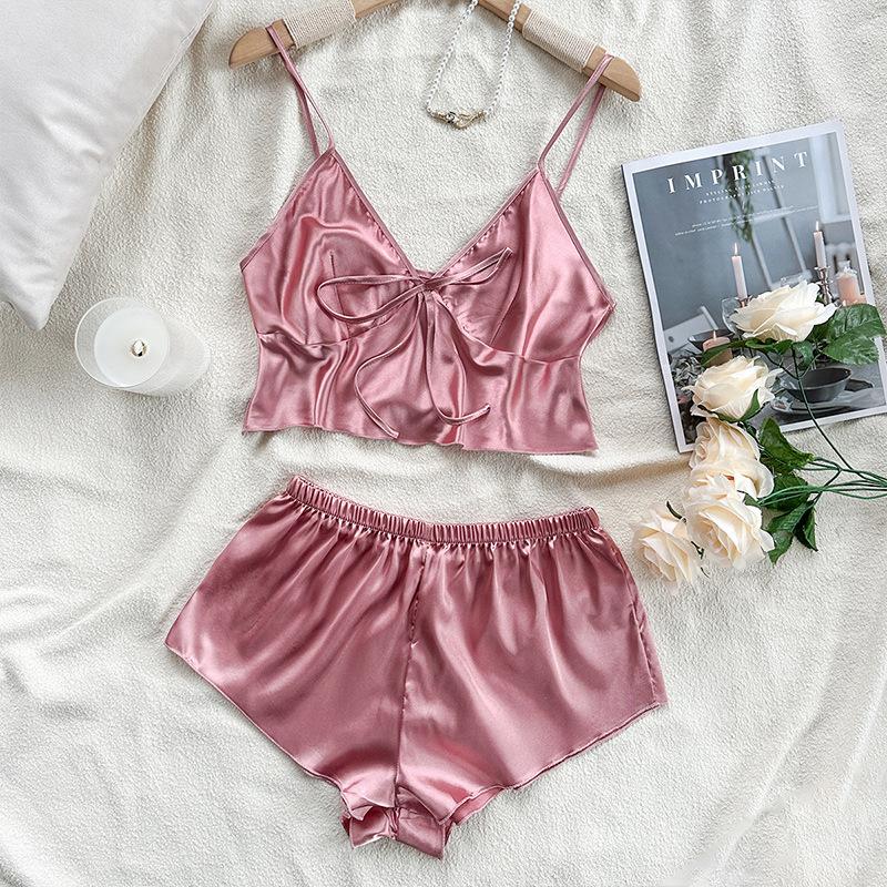 European and American style new silk underwear sexy loungewear ice silk pajamas women s suspenders belly pocket shorts set S розовый
European and American style new silk underwear sexy loungewear ice silk pajamas women s suspenders belly pocket shorts set S розовый