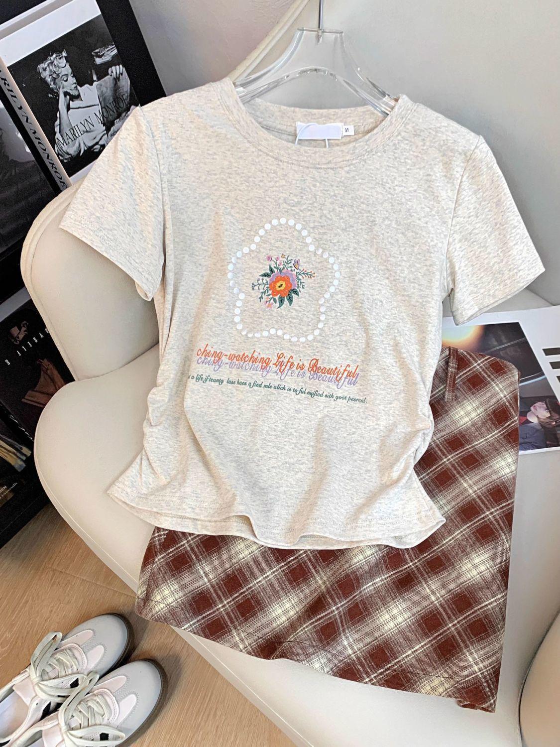 French-Inspired Frosted Print Slimming Short-Sleeve Cropped T-shirt with Pleated Waist - Summer Women s Cute Style L серый
French-Inspired Frosted Print Slimming Short-Sleeve Cropped T-shirt with Pleated Waist - Summer Women s Cute Style L серый