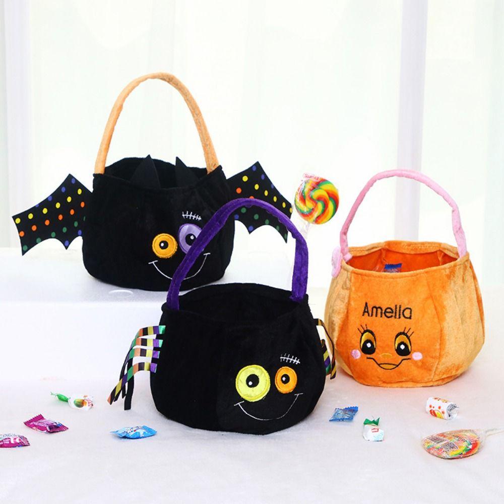 High-end Halloween Candy Bag Cartoon Bat Candy Bag Creative Pumpkin Handle Bag Kids Part
High-end Halloween Candy Bag Cartoon Bat Candy Bag Creative Pumpkin Handle Bag Kids Part