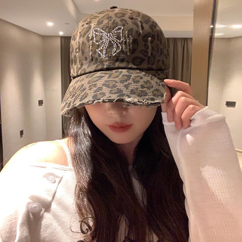 Retro Leopard Adorable Print Duckbill Cap For Women With Chic Accent Bow Dark Leopard
Retro Leopard Adorable Print Duckbill Cap For Women With Chic Accent Bow Dark Leopard