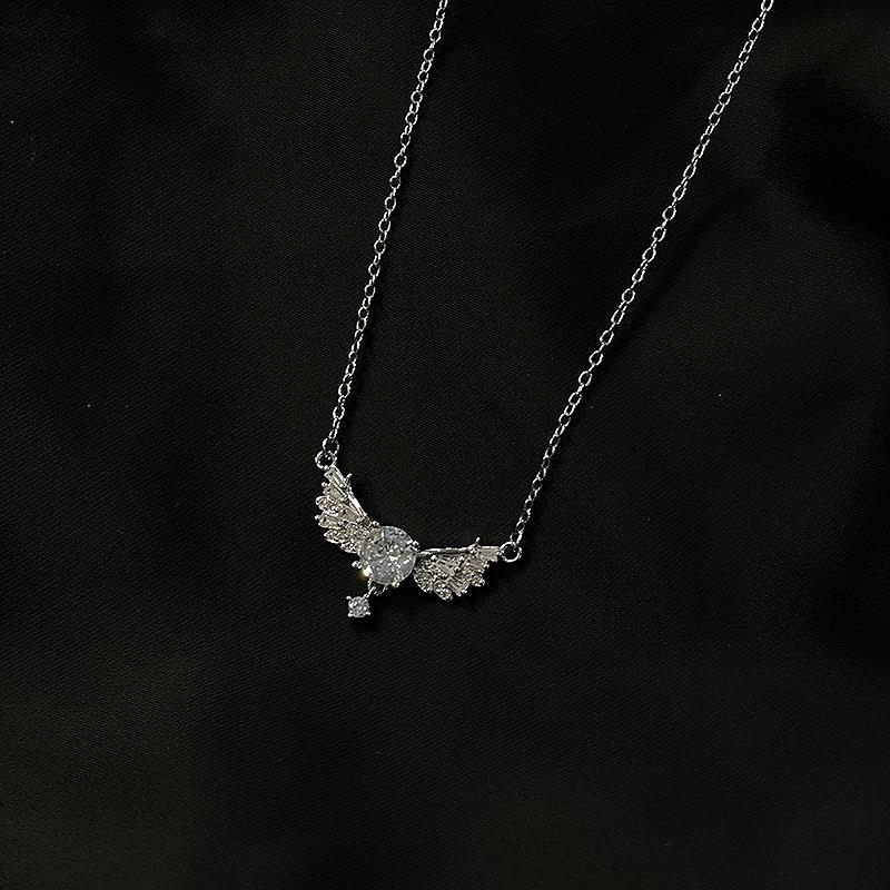 Premium Sense Fairy Butterfly Necklace Female Collarbone Chain Full Diamond Set Temperament Light Luxury Niche Design Accessories
Premium Sense Fairy Butterfly Necklace Female Collarbone Chain Full Diamond Set Temperament Light Luxury Niche Design Accessories
