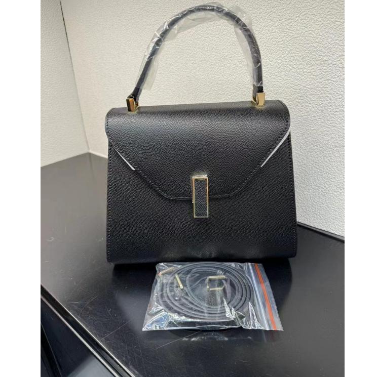 Новая высококачественная кожаная женская сумка с рисунком ладони, кожаная прямоугольная пряжка, откидная крышка, ручная женская сумка на одно плечо, маленькая сумка через плечо 22x17x11cm чёрный
Новая высококачественная кожаная женская сумка с рисунком ладони, кожаная прямоугольная пряжка, откидная крышка, ручная женская сумка на одно плечо, маленькая сумка через плечо 22x17x11cm чёрный