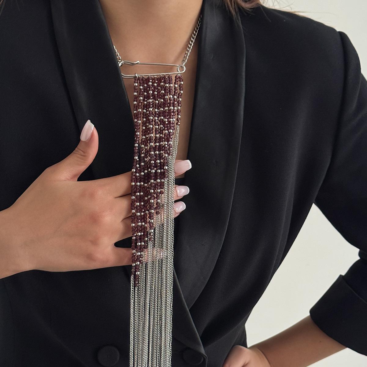Alloy Tassel Chain Brooch Exaggerated Water Droplet Tassel Clothing Tie Pin Necklace Jewelry
Alloy Tassel Chain Brooch Exaggerated Water Droplet Tassel Clothing Tie Pin Necklace Jewelry