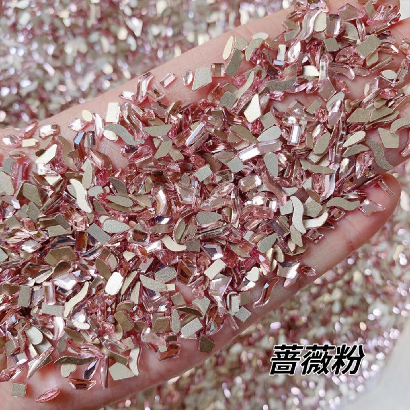 Yiwu Nail Art Diamond Mixed Mini Small Nail Art Flat Bottom Special-Shaped Diamond Mixed K9 Champagne Nail Art Jewelry 100pcs/bag
Yiwu Nail Art Diamond Mixed Mini Small Nail Art Flat Bottom Special-Shaped Diamond Mixed K9 Champagne Nail Art Jewelry 100pcs/bag