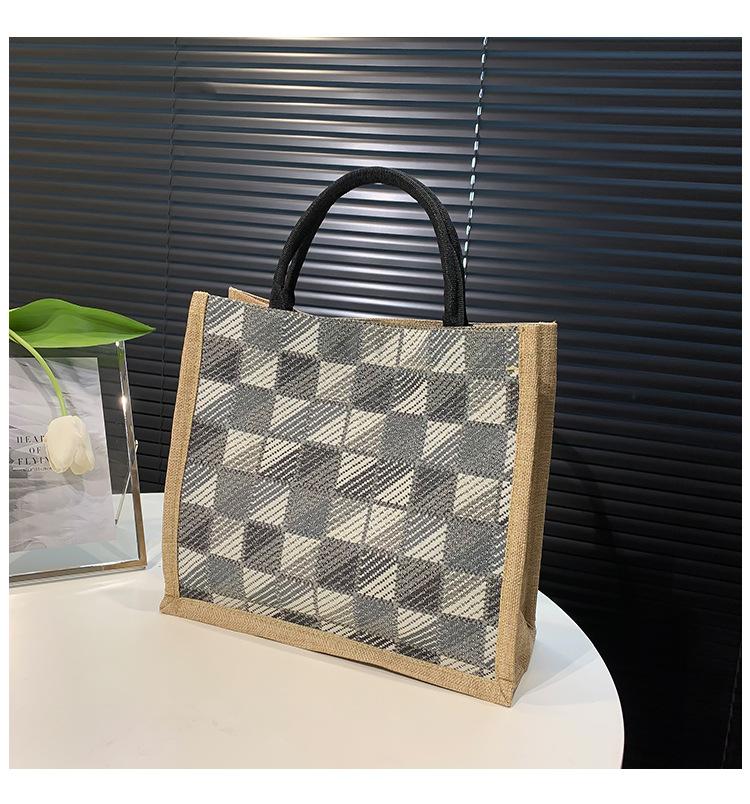 Большая вместительная сумка для покупок для женщин 2024 года, новая модная корейская версия для студентов колледжей на занятиях, сумка-тоут через плечо для женщин чёрный
Большая вместительная сумка для покупок для женщин 2024 года, новая модная корейская версия для студентов колледжей на занятиях, сумка-тоут через плечо для женщин чёрный