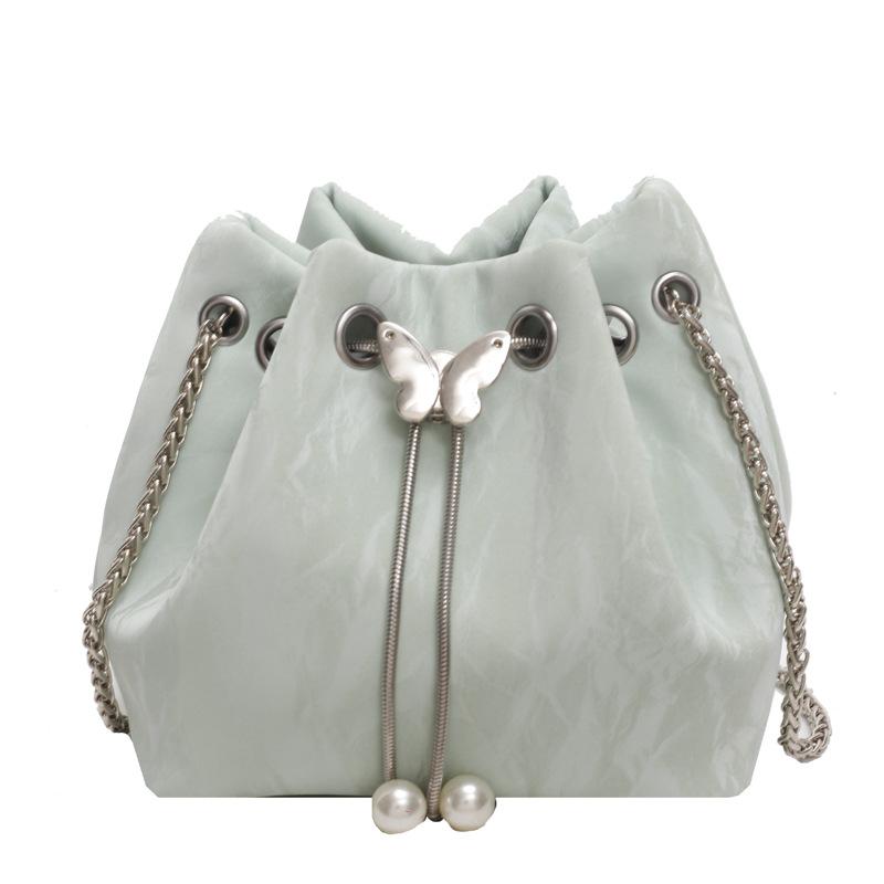 Summer popular pleated fashion bucket bag women s new Korean version simple shoulder bag textured messenger bag
Summer popular pleated fashion bucket bag women s new Korean version simple shoulder bag textured messenger bag