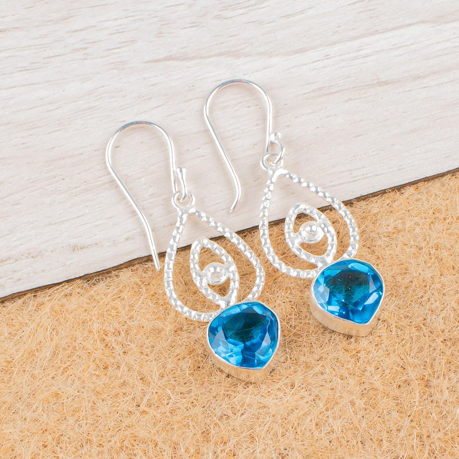 Swiss Blue Topaz Gemstone 925 Sterling Silver Jewelry Drop/Dangle Earrings2.00 EE-32-8
Swiss Blue Topaz Gemstone 925 Sterling Silver Jewelry Drop/Dangle Earrings2.00 EE-32-8