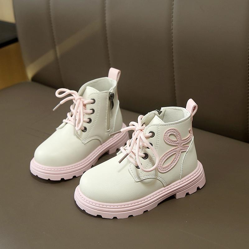 Girls Ankle Boots Sweet Side Zipper Kids Short Boots Princess Style 2025 Autumn Winter Children Fashion Leather Boots Non-slip 21 бежевий
Girls Ankle Boots Sweet Side Zipper Kids Short Boots Princess Style 2025 Autumn Winter Children Fashion Leather Boots Non-slip 21 бежевий