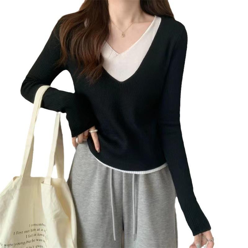 V-neck fake two-piece top women s design sense slim-fitting long-sleeved girl pure desire contrasting color V-neck knitted sweater looking thin lady 2043-254 (average size) чорний
V-neck fake two-piece top women s design sense slim-fitting long-sleeved girl pure desire contrasting color V-neck knitted sweater looking thin lady 2043-254 (average size) чорний