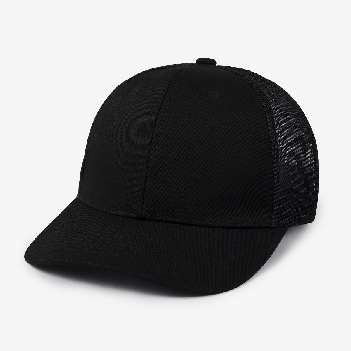 Trendy multi-color mesh baseball cap for summer outdoor sun protection and breathability. A versatile hat for daily wear. One Size
Trendy multi-color mesh baseball cap for summer outdoor sun protection and breathability. A versatile hat for daily wear. One Size