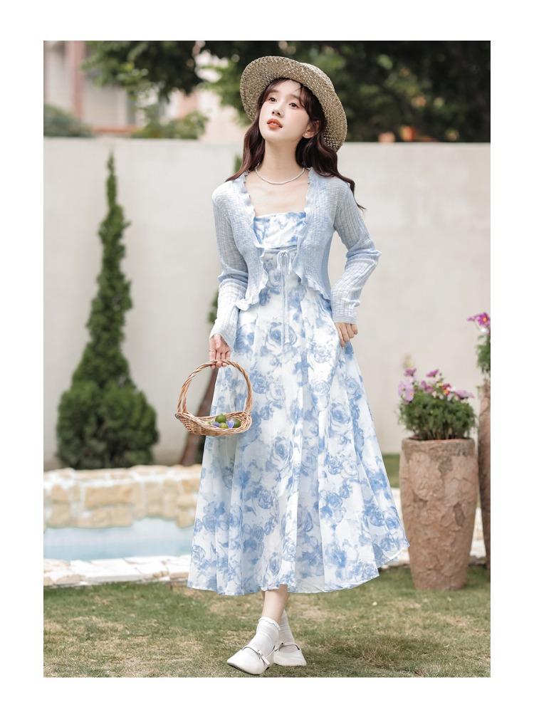 Vintage Floral Two-piece Dress Women 2026 Summer Elegant Long Strap Dress Female Korean Style Beach Evening Party Fairy Dresses XL синій
Vintage Floral Two-piece Dress Women 2026 Summer Elegant Long Strap Dress Female Korean Style Beach Evening Party Fairy Dresses XL синій