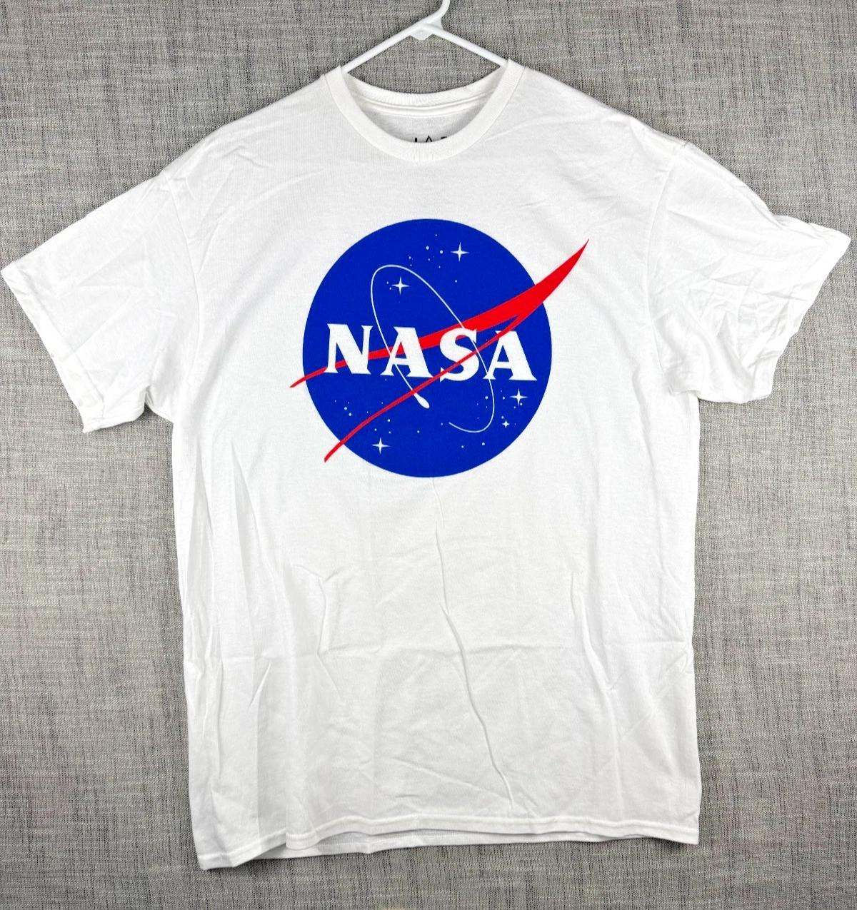 Размер L - JME Collective Футболка с графическим принтом NASA Meatball Logo 100% Хлопок Мужские Футболки Топ Белый Ретро Космос XL
Размер L - JME Collective Футболка с графическим принтом NASA Meatball Logo 100% Хлопок Мужские Футболки Топ Белый Ретро Космос XL