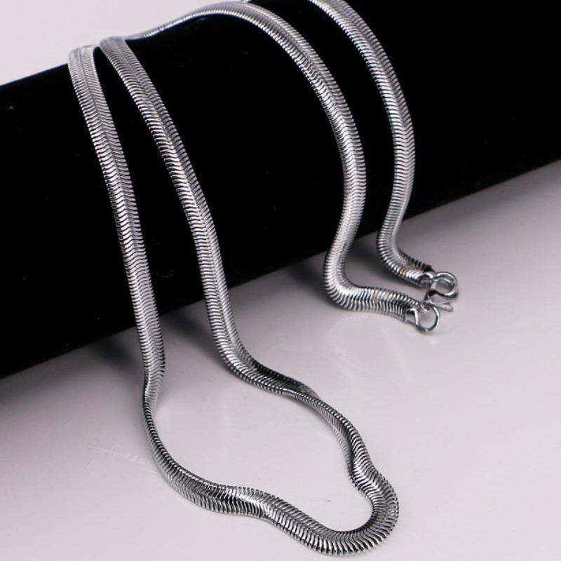 Titanium Steel Necklace - A Unique and Exclusive High Street Accessory That Is Also Hip and Versatile for Men. A Simple and Elegant Collar Chain. 3mm*50cm
Titanium Steel Necklace - A Unique and Exclusive High Street Accessory That Is Also Hip and Versatile for Men. A Simple and Elegant Collar Chain. 3mm*50cm
