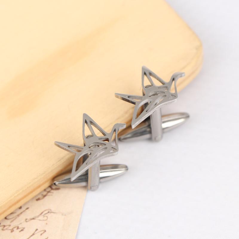 Thousand Paper Cranes Cufflinks Stainless Steel Lucky Crane Sleeves Button For Mens Charm Shirt Birds Collar Cuff Jewelry серебряный
Thousand Paper Cranes Cufflinks Stainless Steel Lucky Crane Sleeves Button For Mens Charm Shirt Birds Collar Cuff Jewelry серебряный